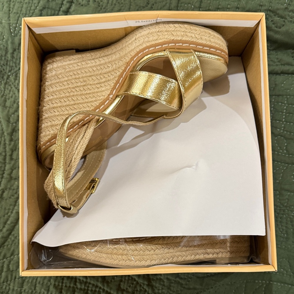Soda Gold Wedges